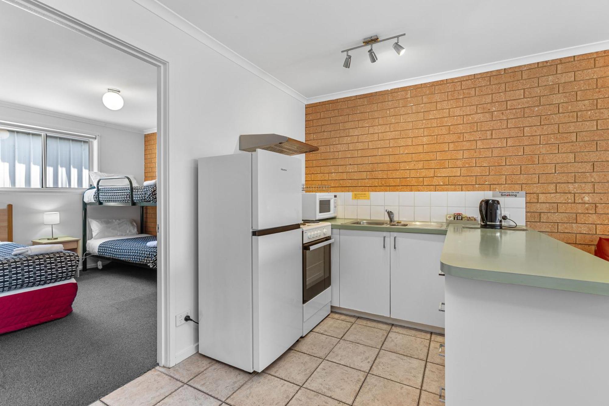 Beachcomber Motel & Apartments Apollo Bay Extérieur photo